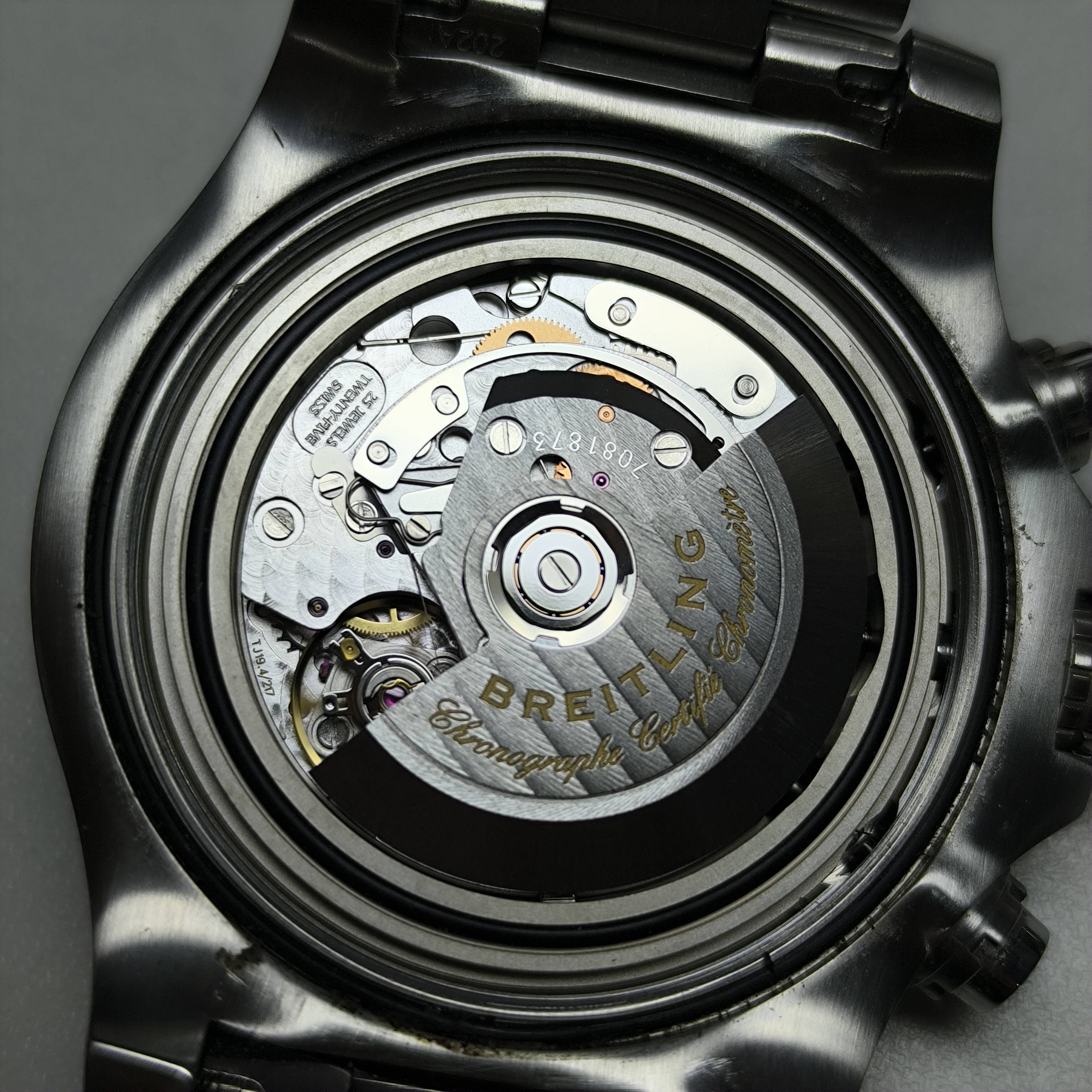 Breitling Avenger series (Avenger) 48.0 millimeters A13375101B1A1