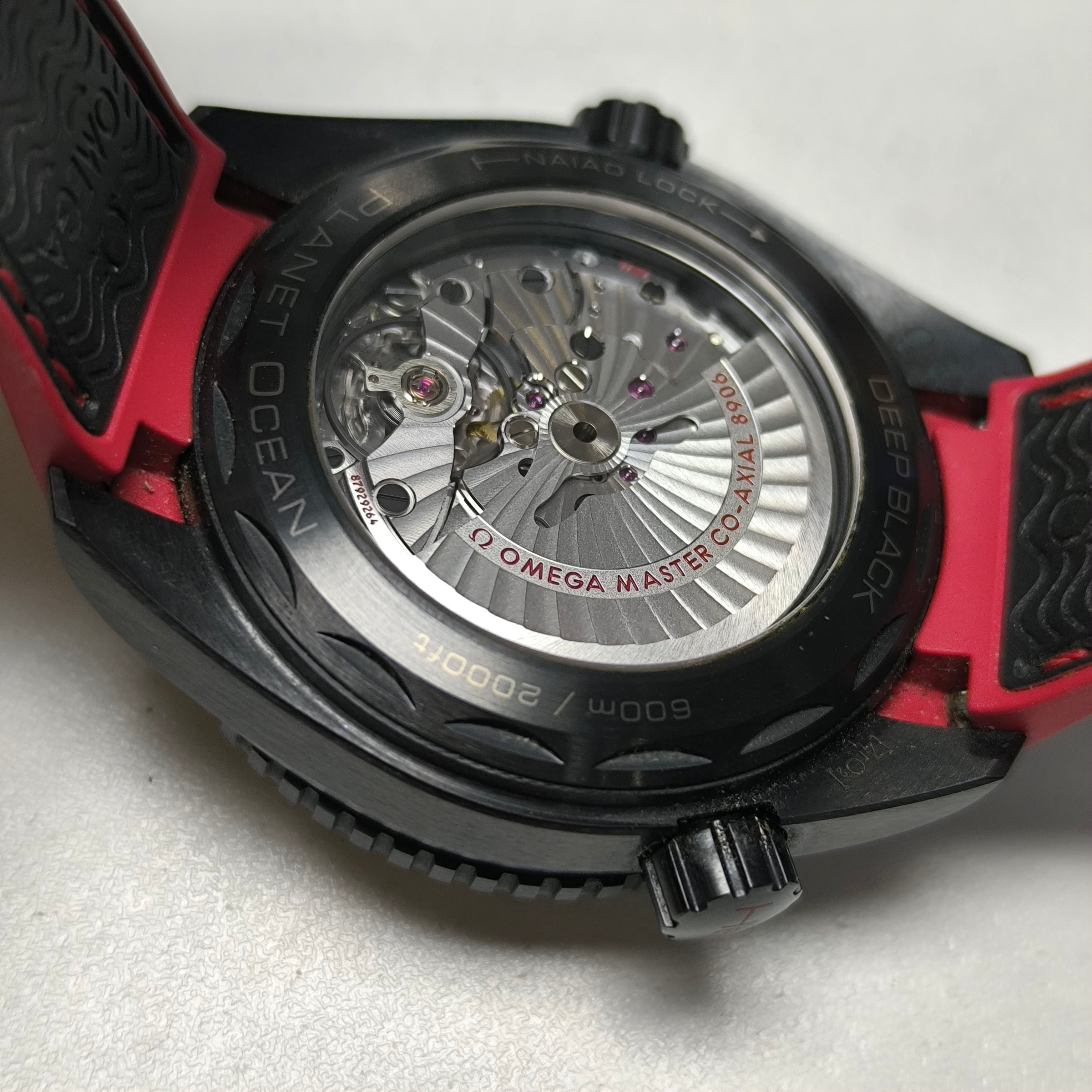 Omega Seahorse Series 45.5 215.92.46.22.01.003