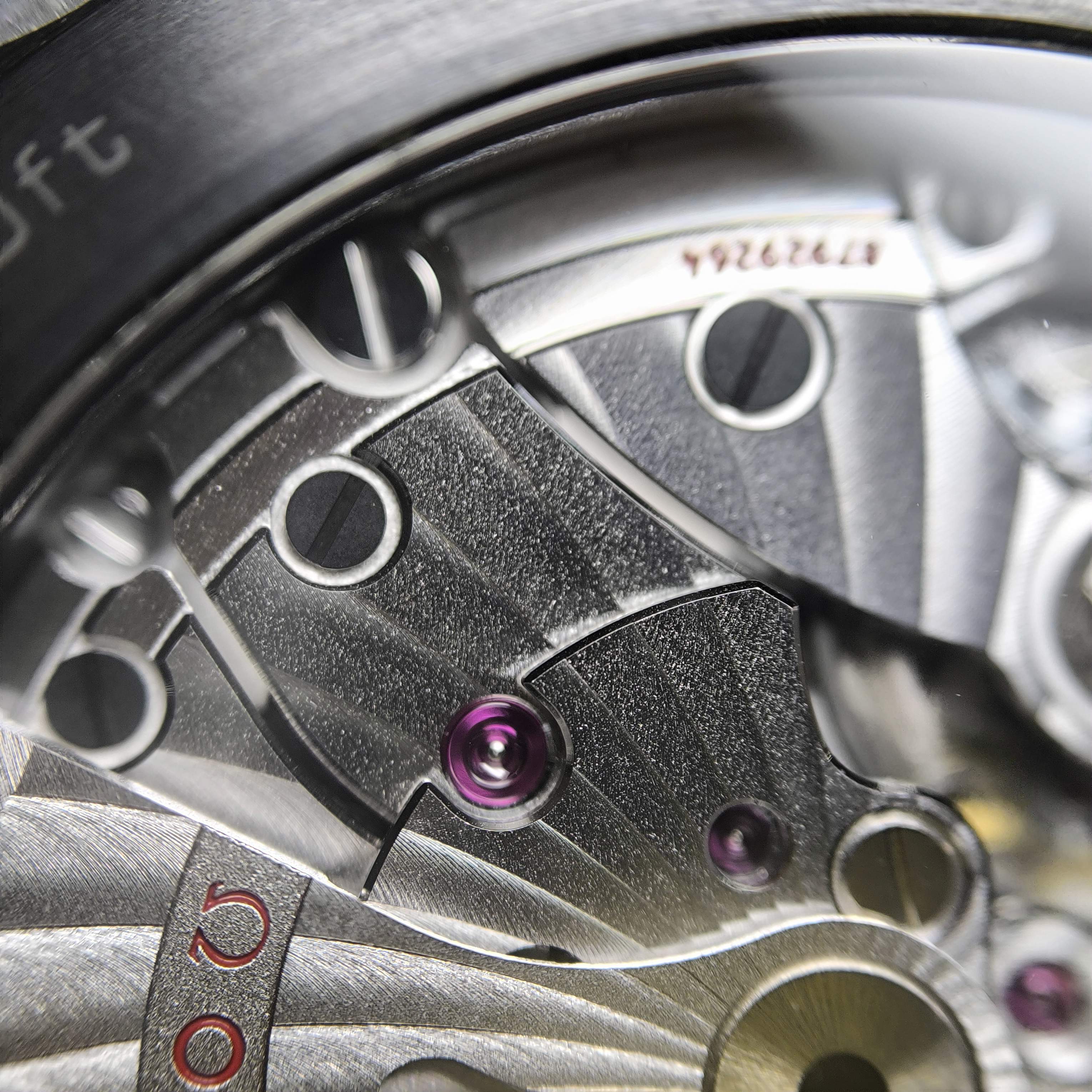 Omega Seahorse Series 45.5 215.92.46.22.01.003