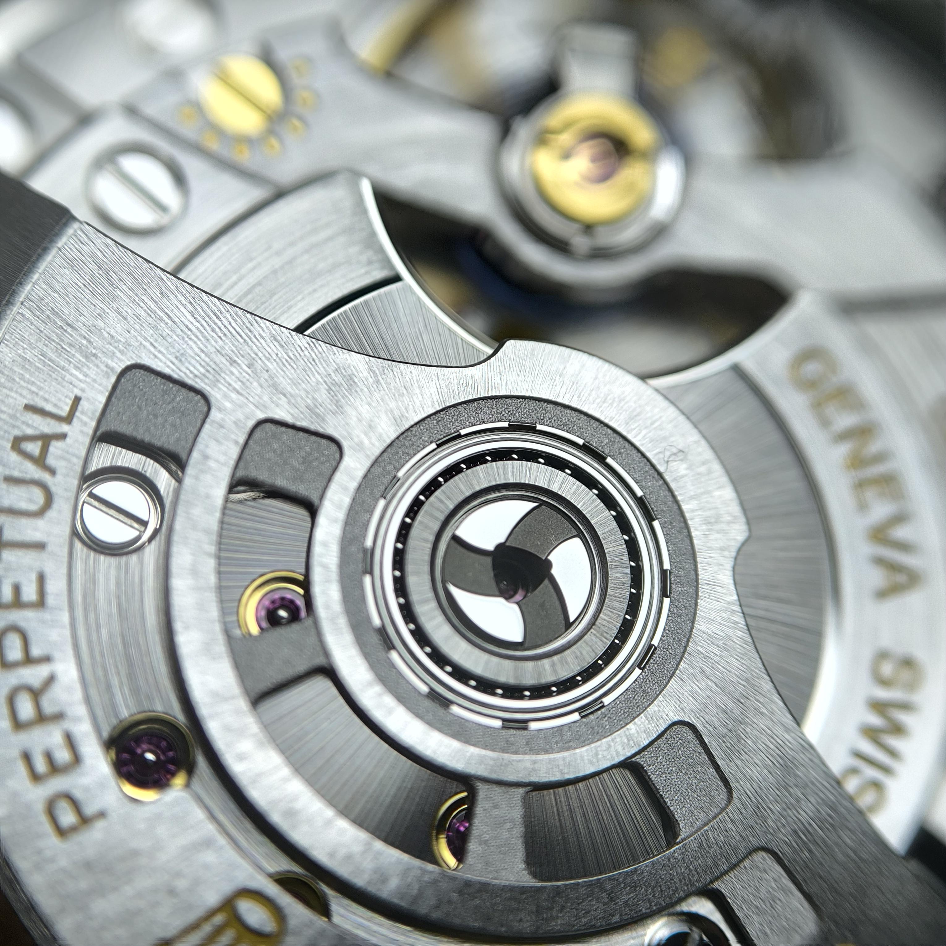 Rolex GMT-Master II 40 millimeters m126711chnr-0002