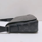 Louis Vuitton Messenger Bag
