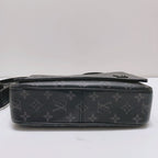 Louis Vuitton Messenger Bag