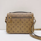 Louis Vuitton Messenger Bag