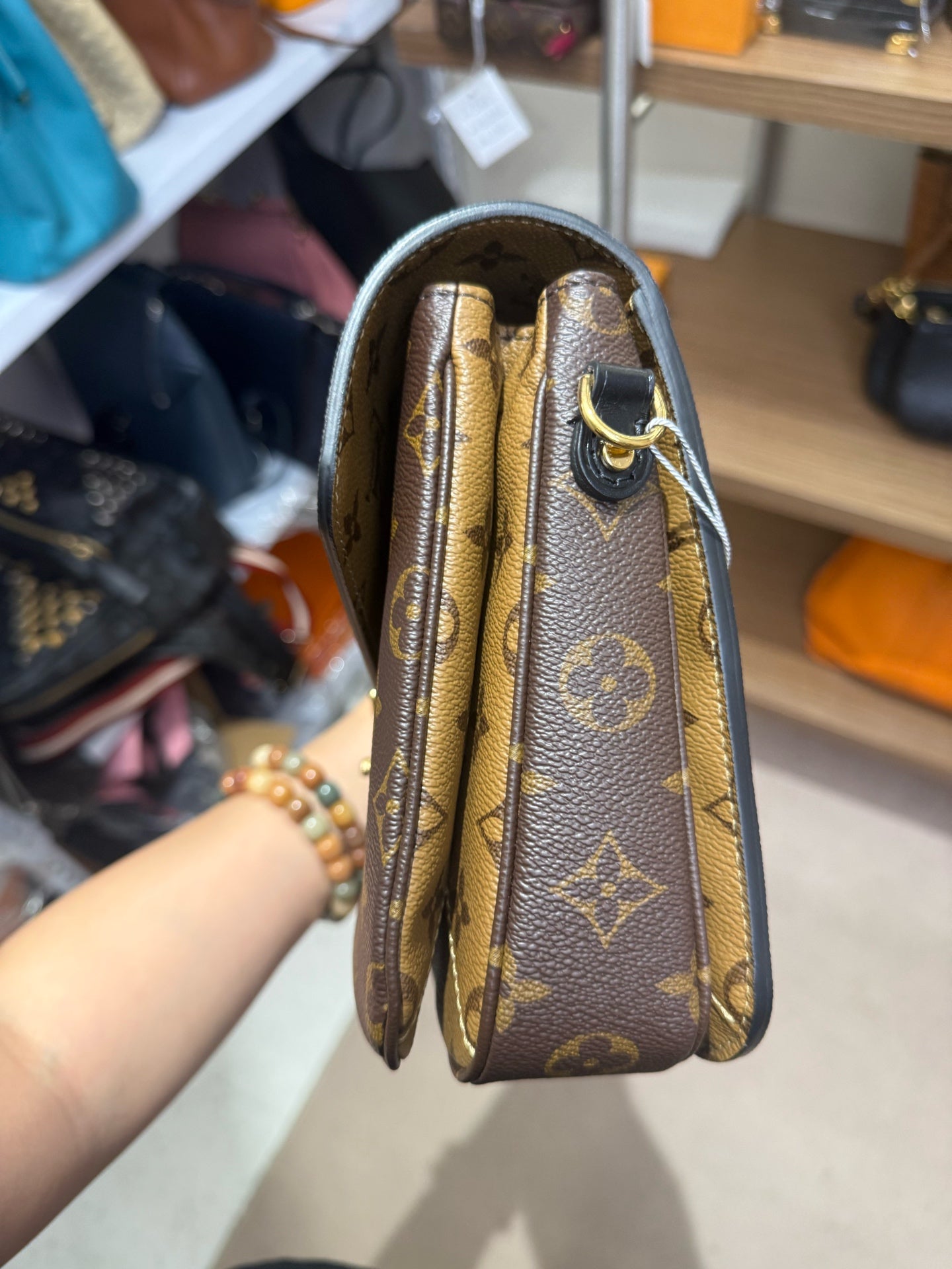 Louis Vuitton Messenger Bag