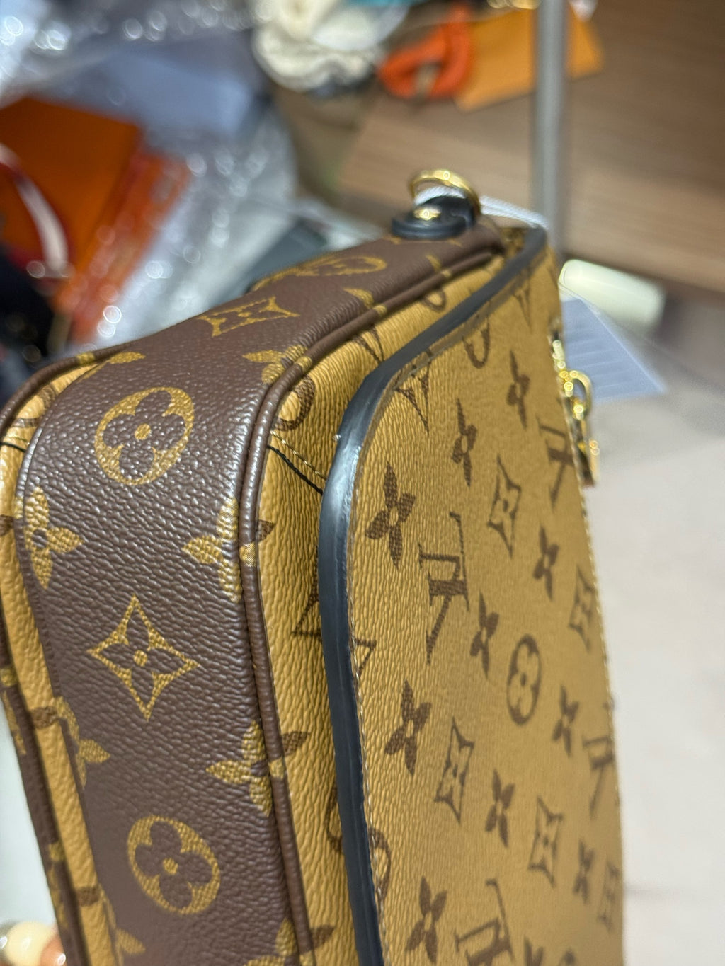Louis Vuitton Messenger Bag
