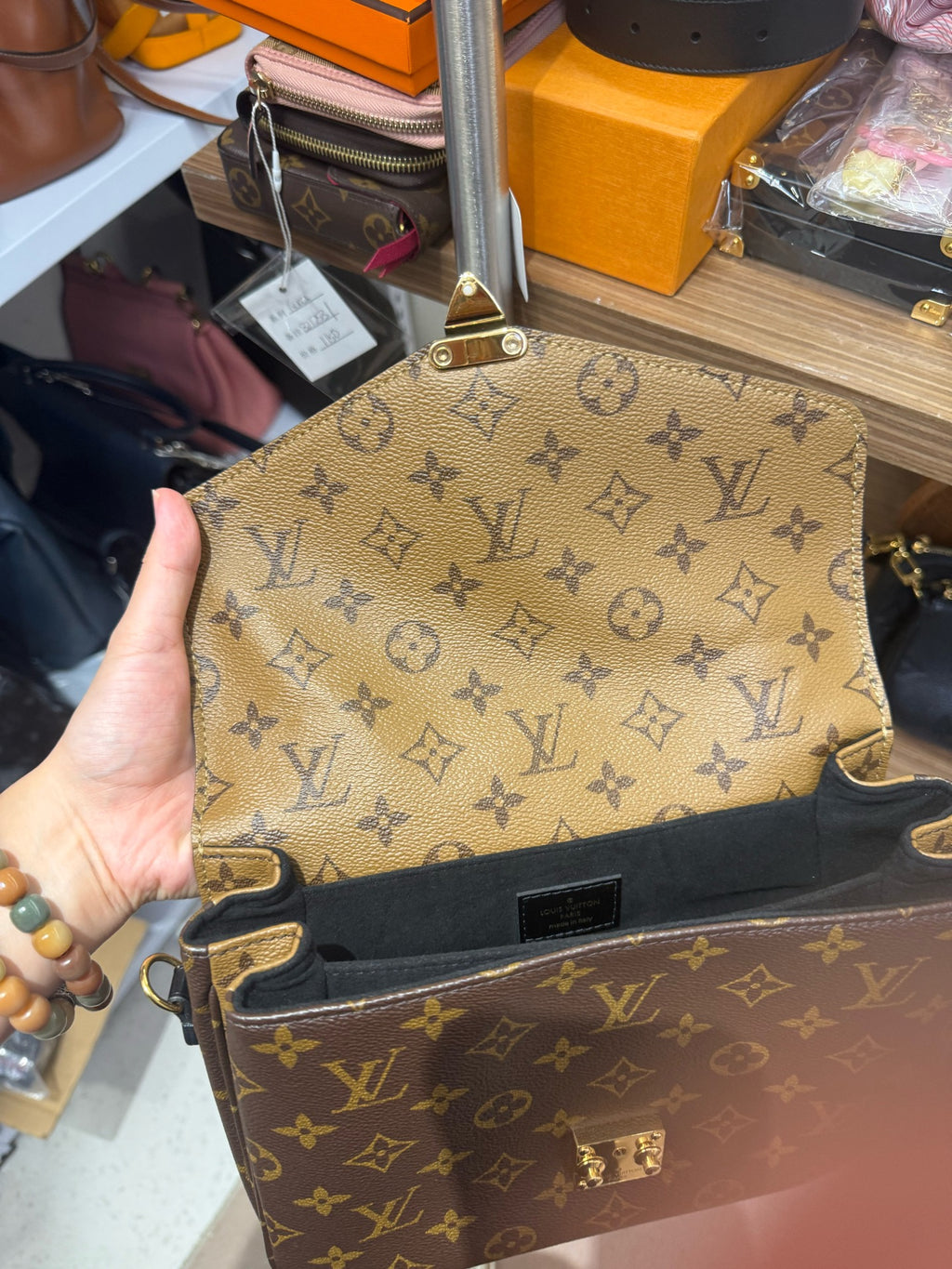 Louis Vuitton Messenger Bag