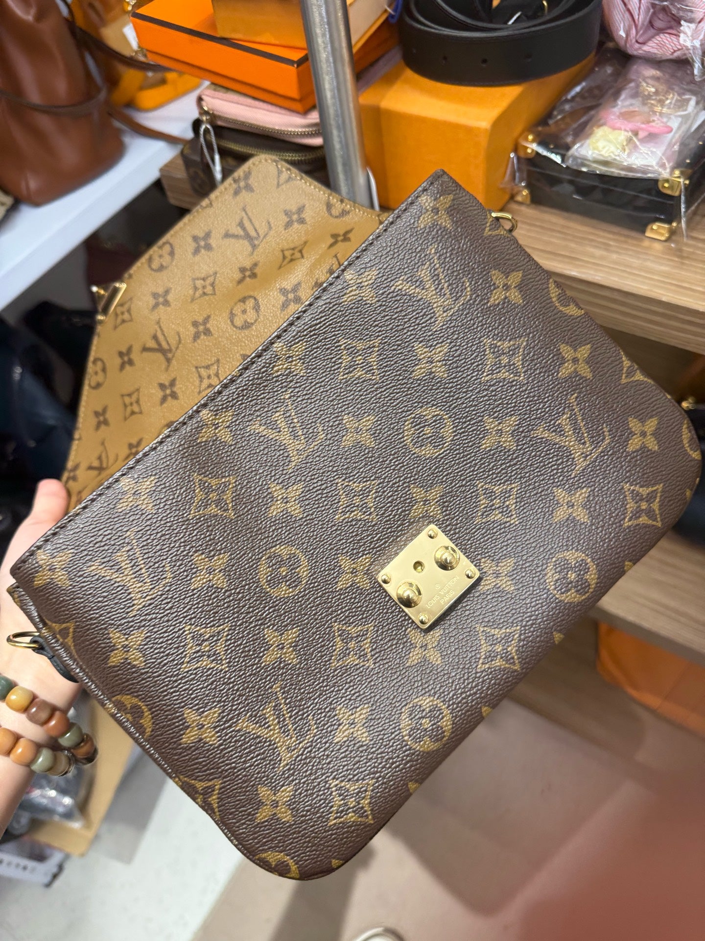 Louis Vuitton Messenger Bag