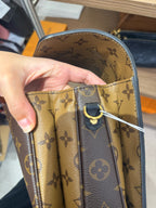 Louis Vuitton Messenger Bag
