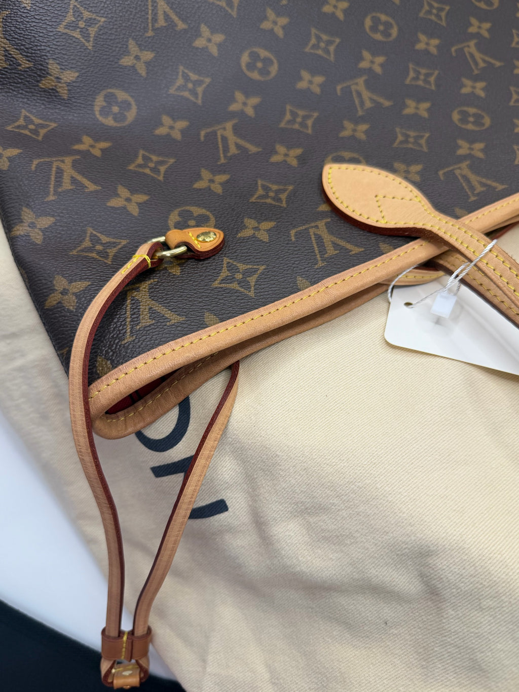 Louis Vuitton Shoulder Bag