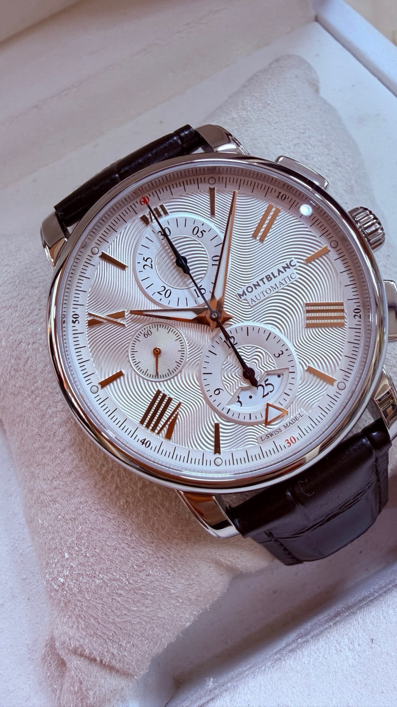 Montblanc 4810 Gold Automatic (self-winding) watch 43 millimeters U0114855