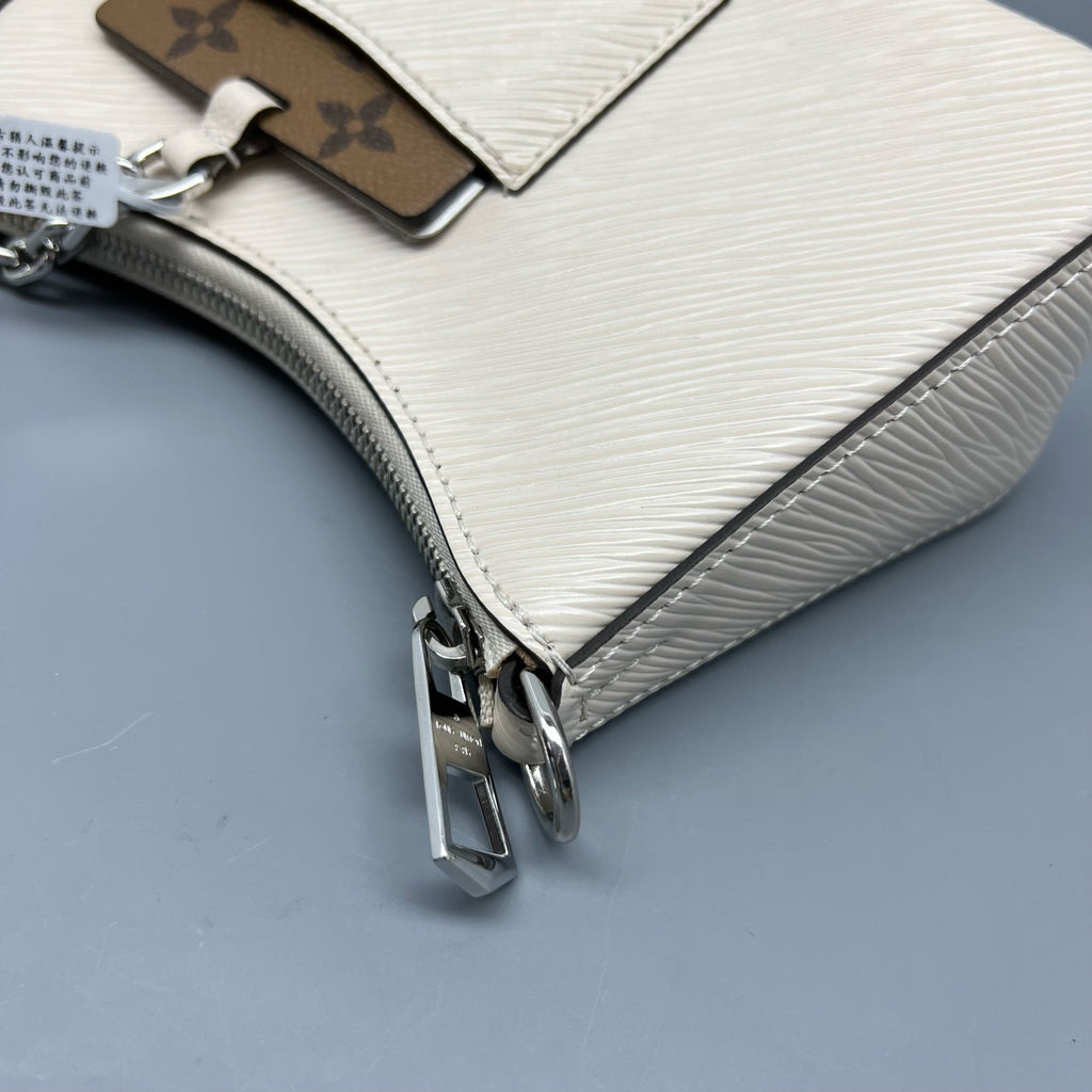 Louis Vuitton White