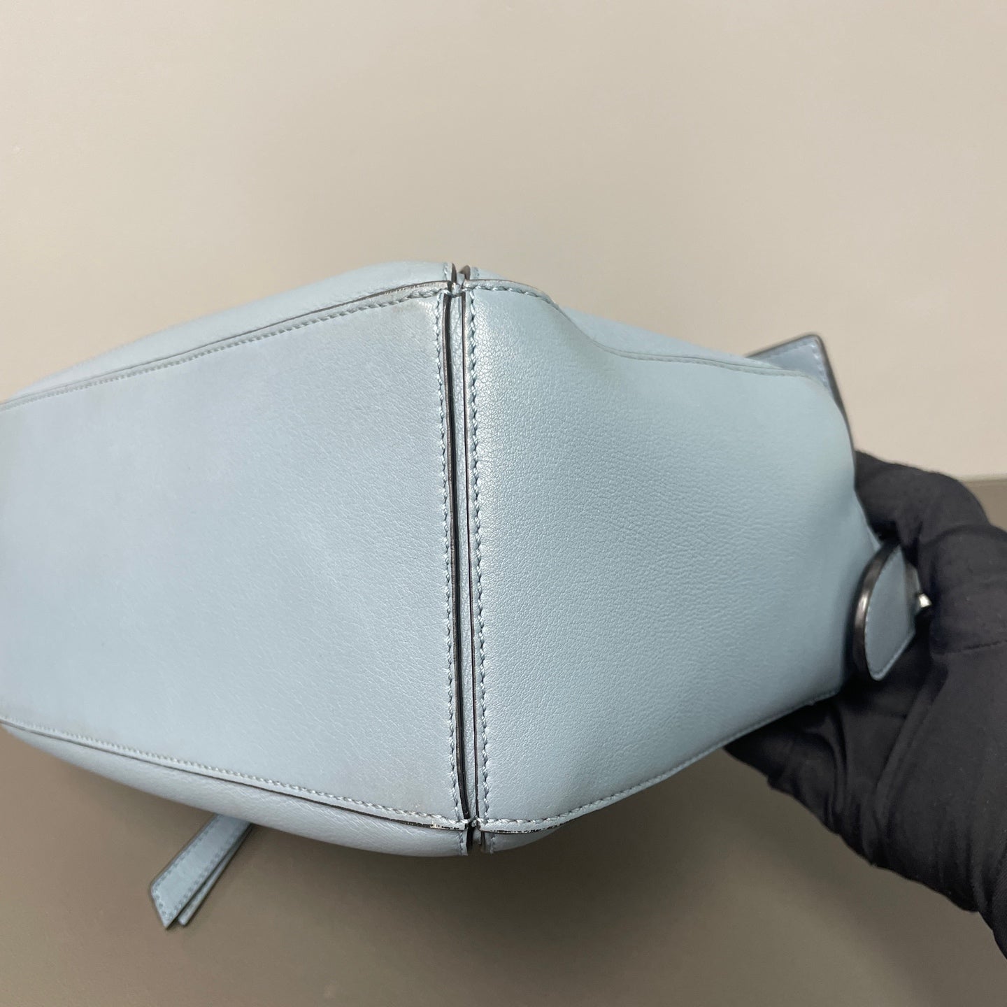Loewe Blue