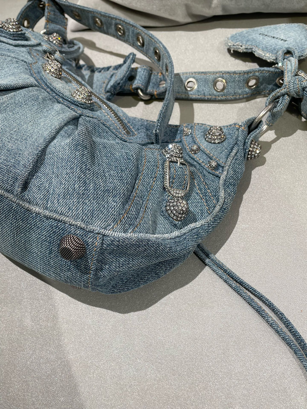 Balenciaga LE CAGOLE Blue 6713072109U4715