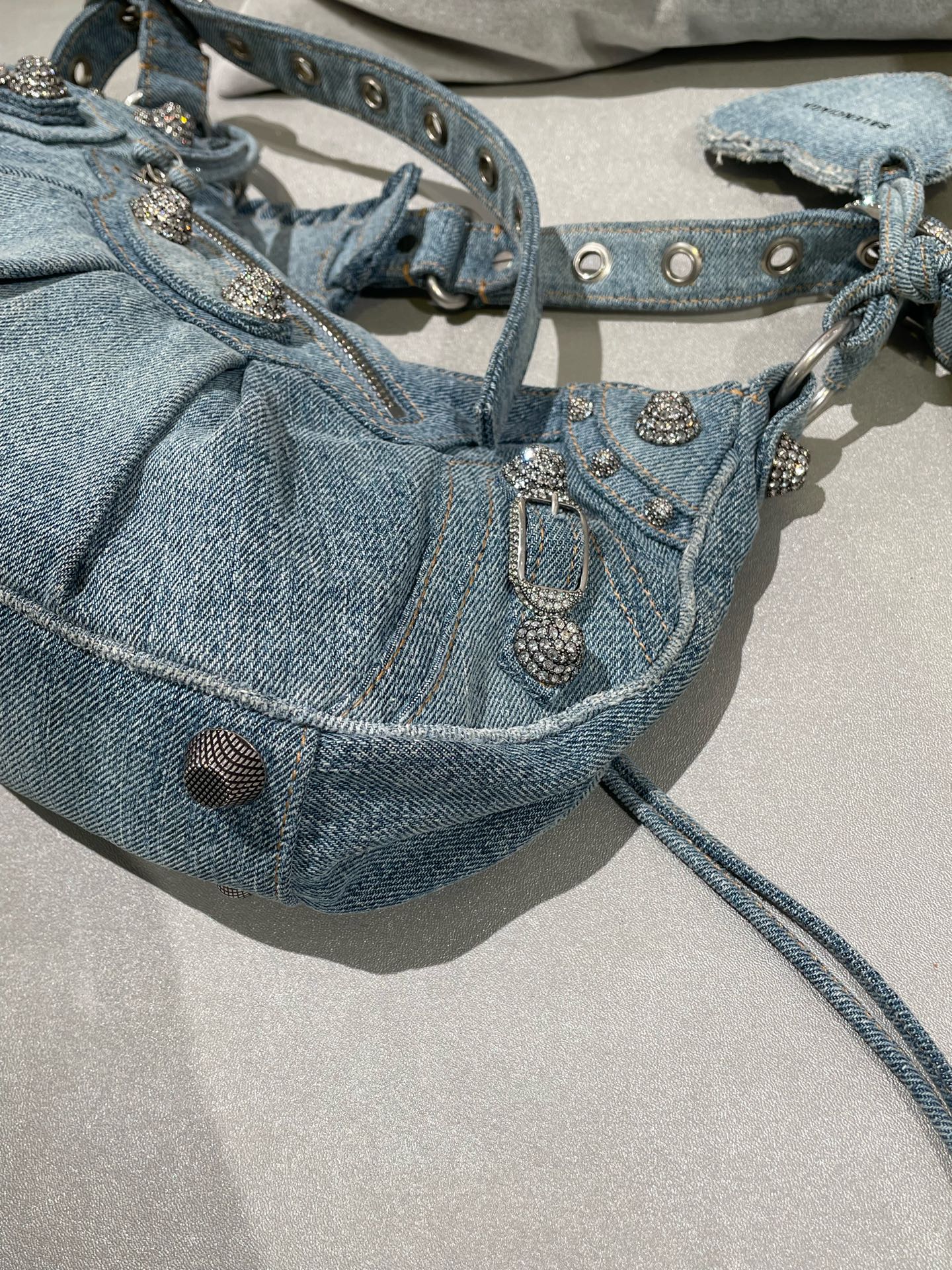 Balenciaga LE CAGOLE Blue 6713072109U4715