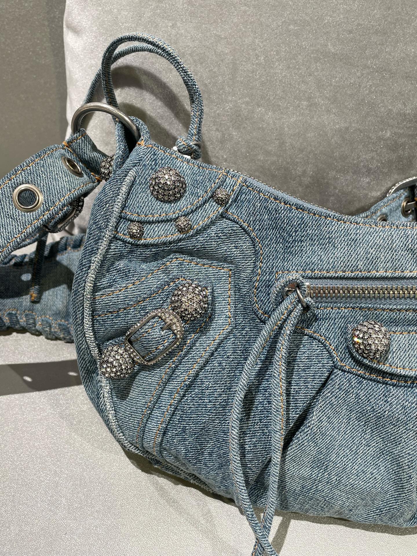 Balenciaga LE CAGOLE Blue 6713072109U4715