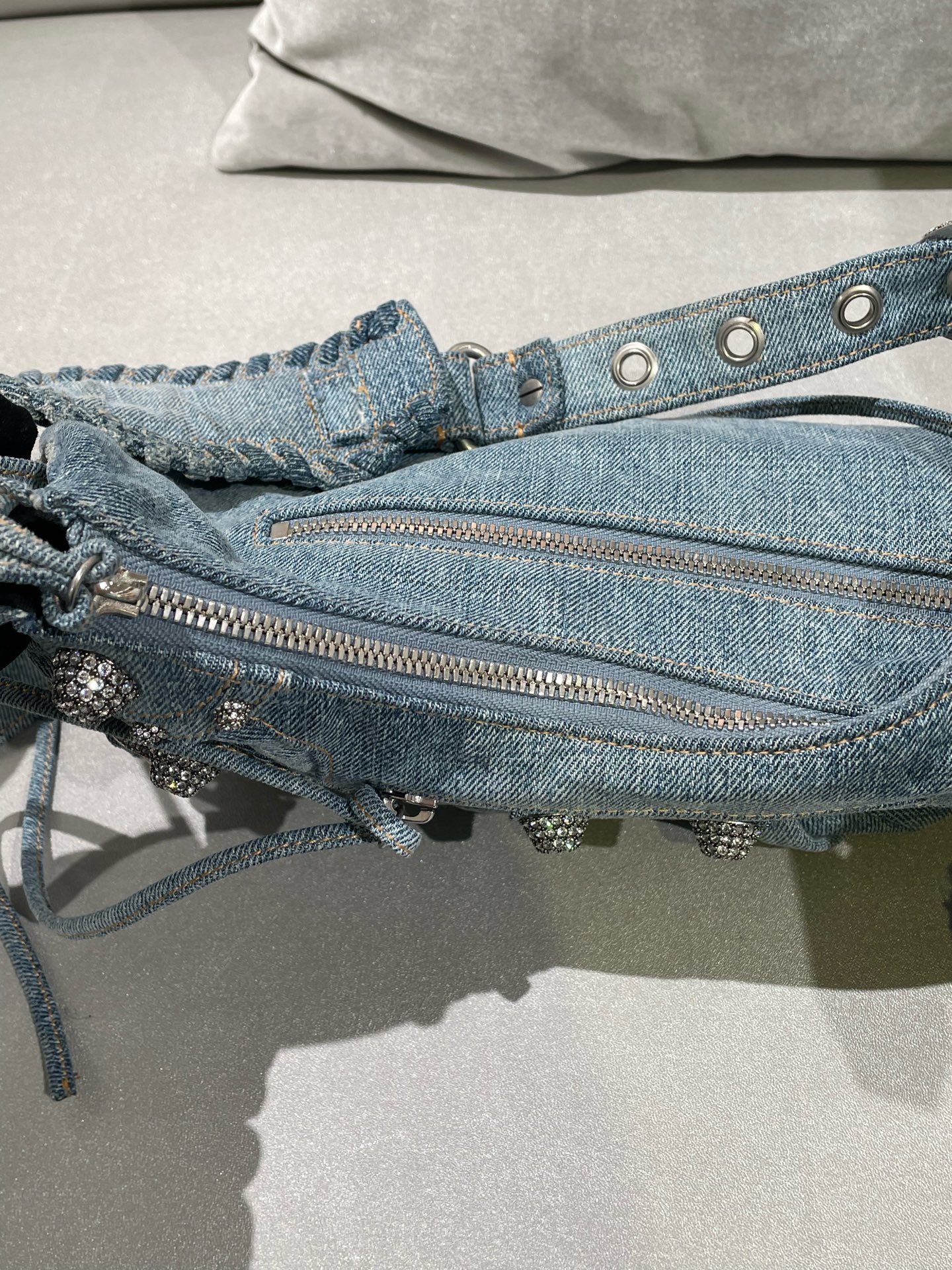 Balenciaga LE CAGOLE Blue 6713072109U4715