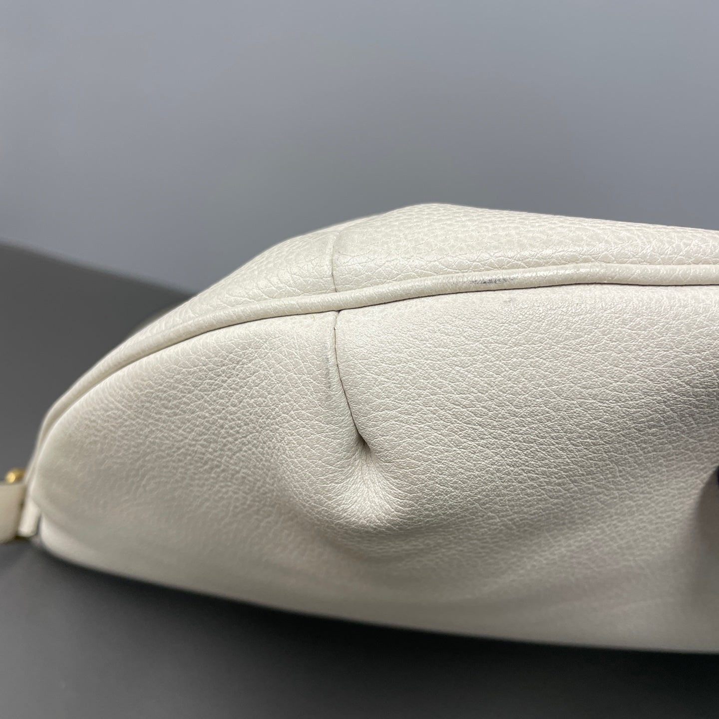 Gucci White