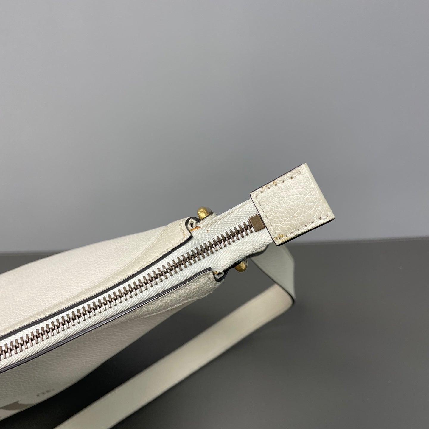 Gucci White