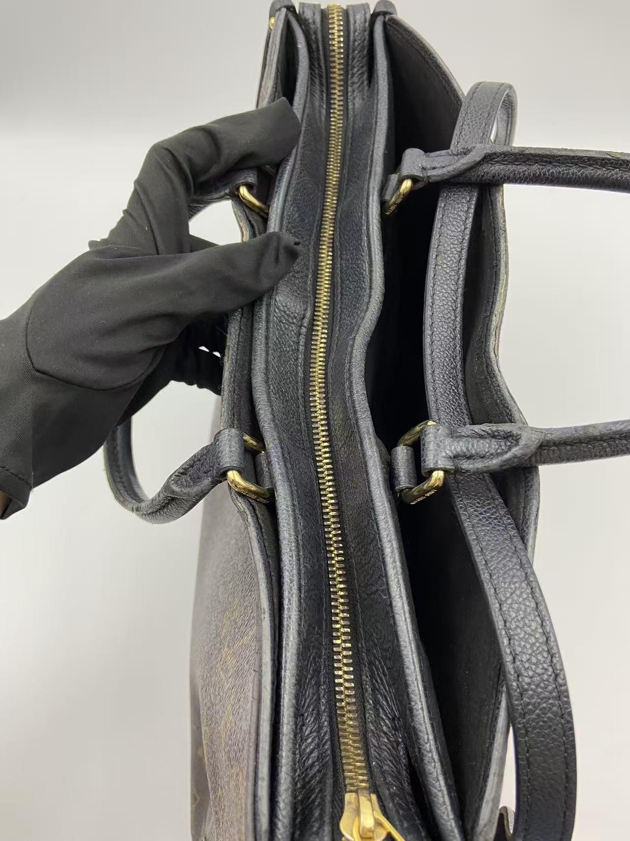 Louis Vuitton Canvas