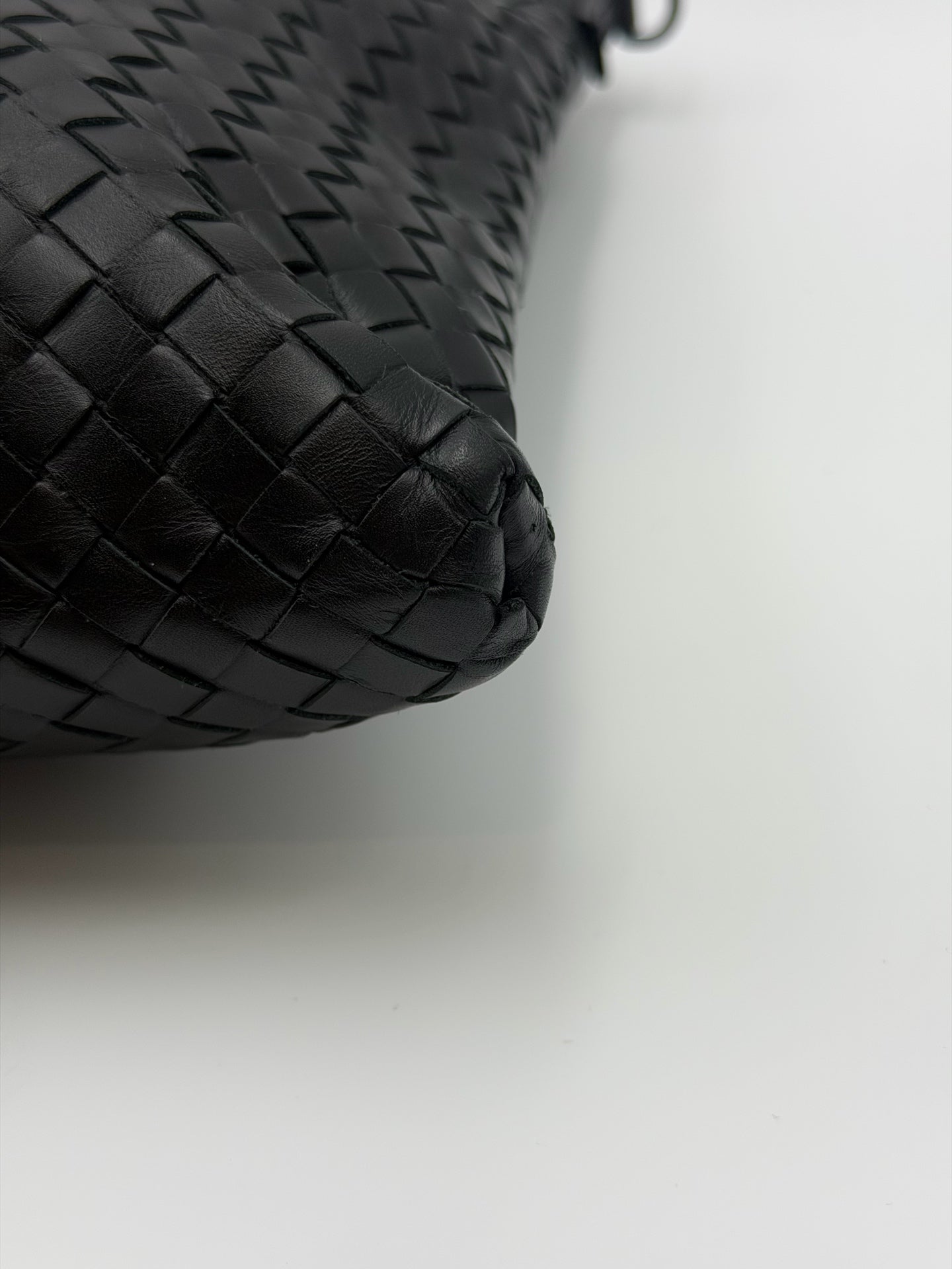Bottega Veneta Black Crossbody 276356V465C4097