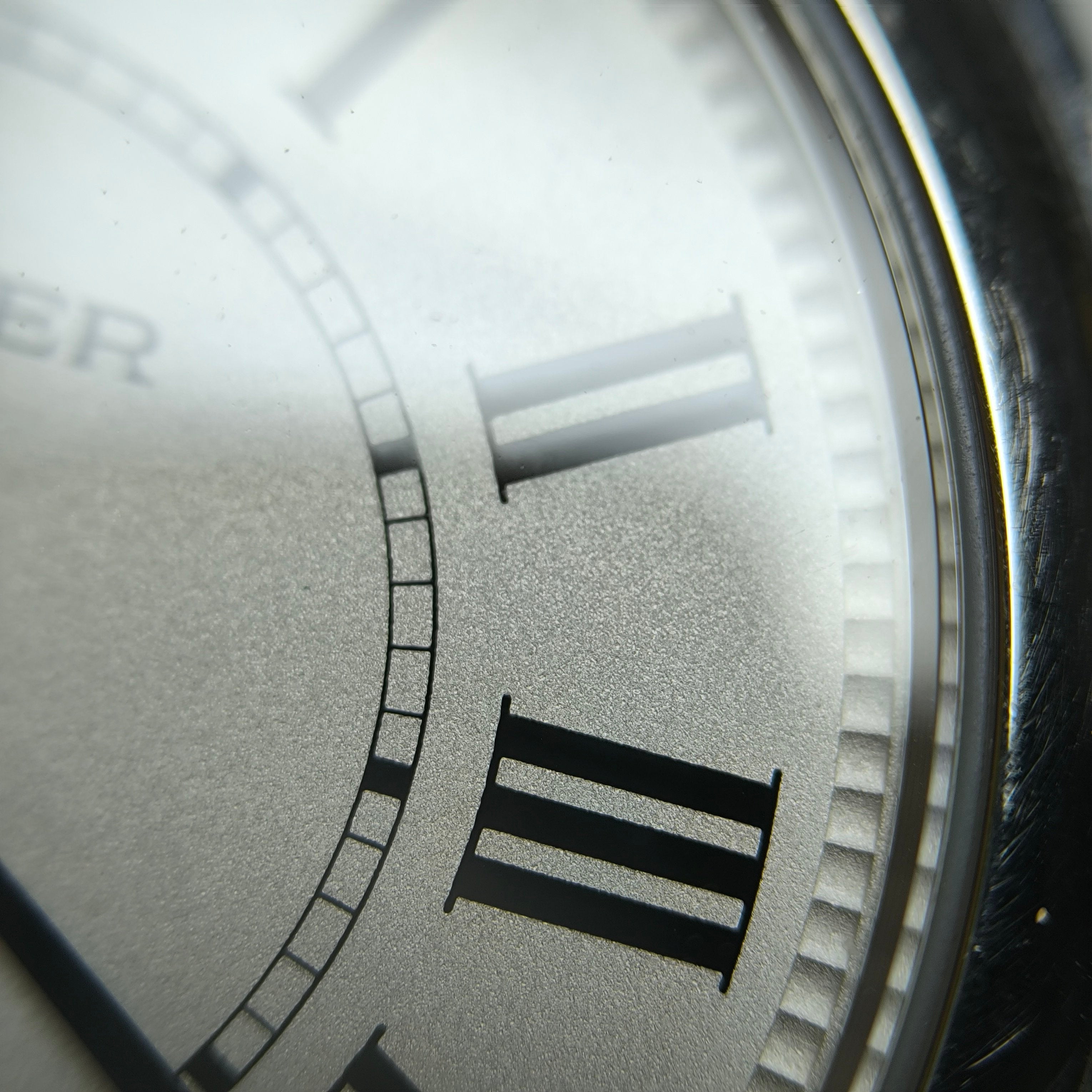 Cartier Ronde Must de Cartier collection watches 36mm WSRN0031