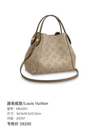 Louis Vuitton Beige Tote M54351