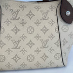 Louis Vuitton Beige Tote M54351