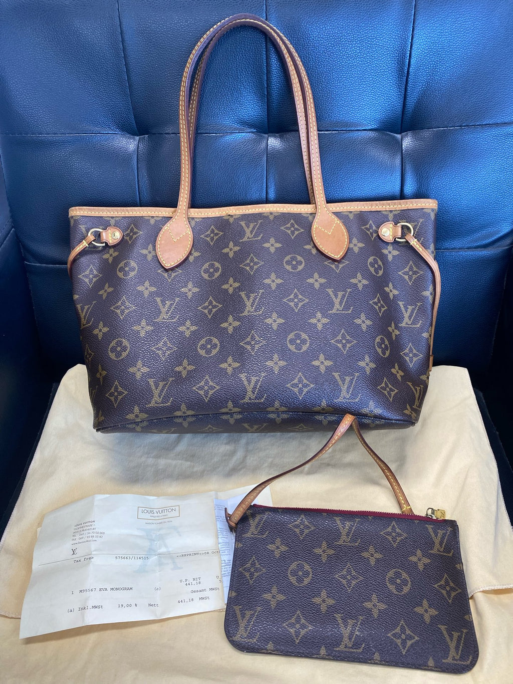 Louis Vuitton Red M46979