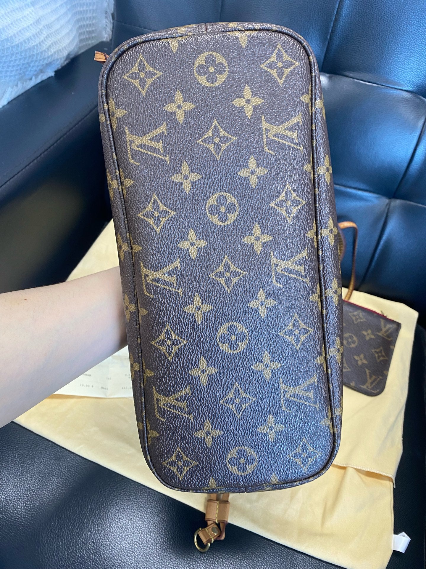 Louis Vuitton Red M46979