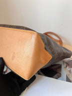 Louis Vuitton Tote