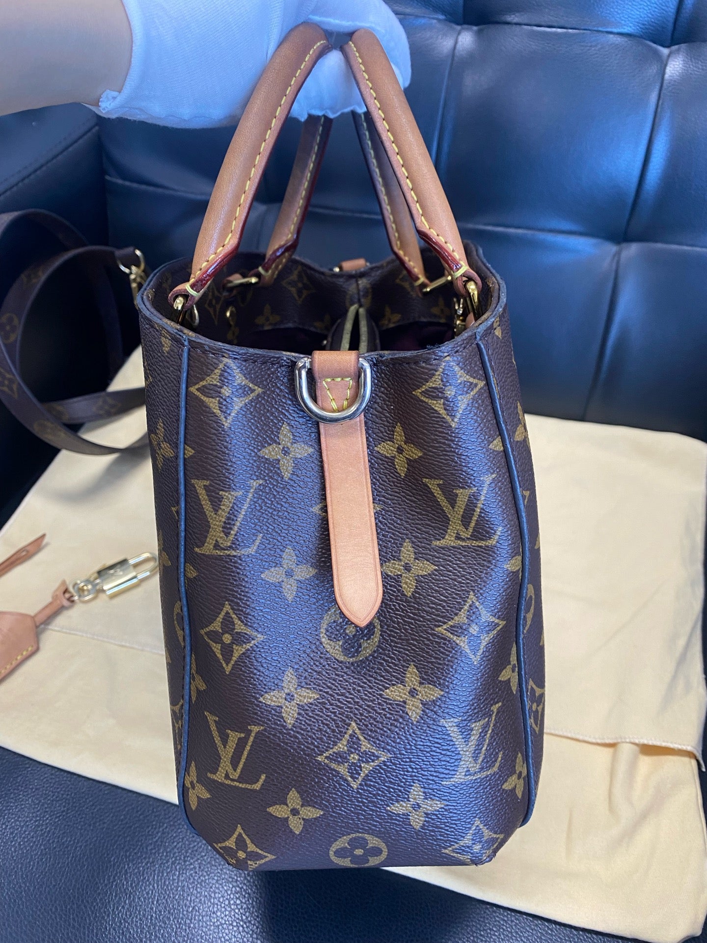 Louis Vuitton Montaigne Bb Canvas Crossbody M41055