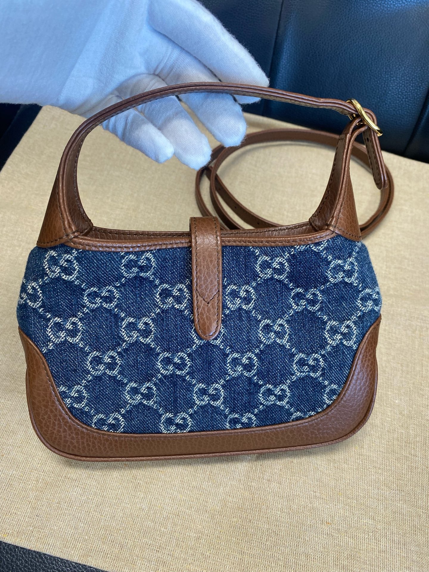 Gucci 636706-2KQGG-8375