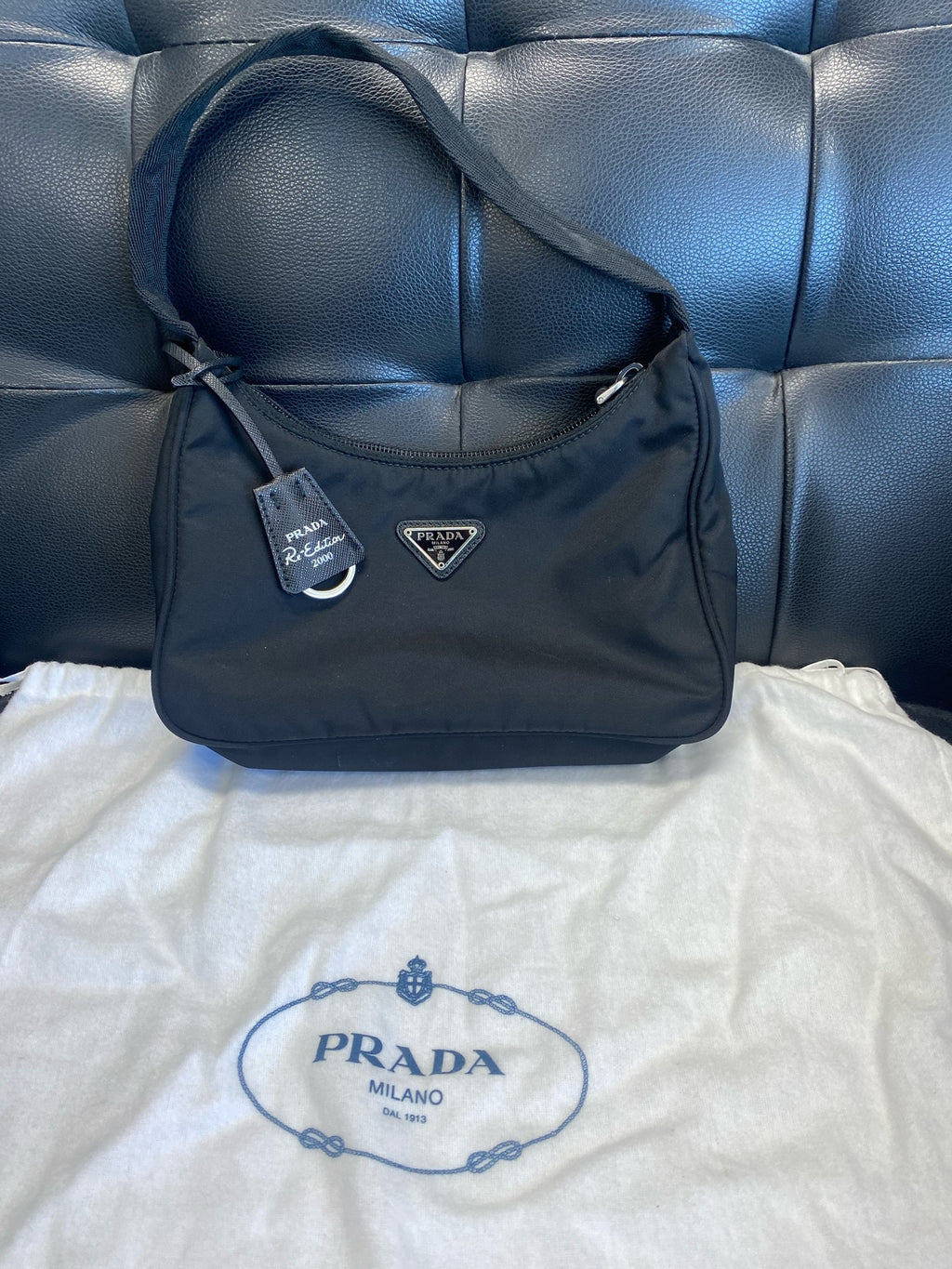 Prada Prada Re-Edition 2000 Re-Nylon Recycled Nylon Hobo Underarm Bag Cordura Black 1NE515_RDH0_F0002