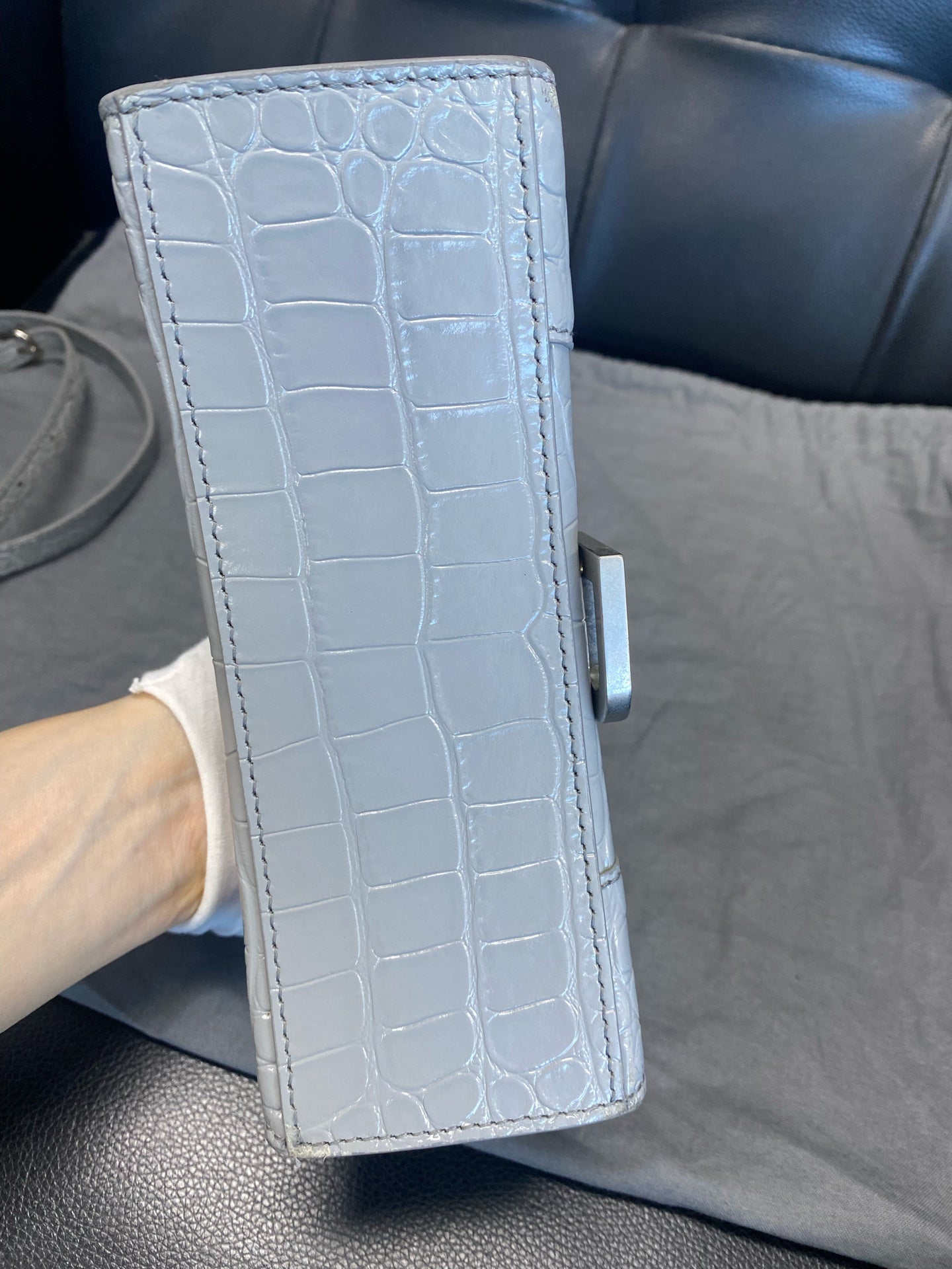 Balenciaga 592833-1LR6Y-4721