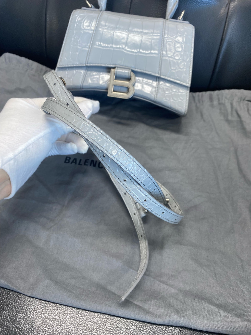 Balenciaga 592833-1LR6Y-4721