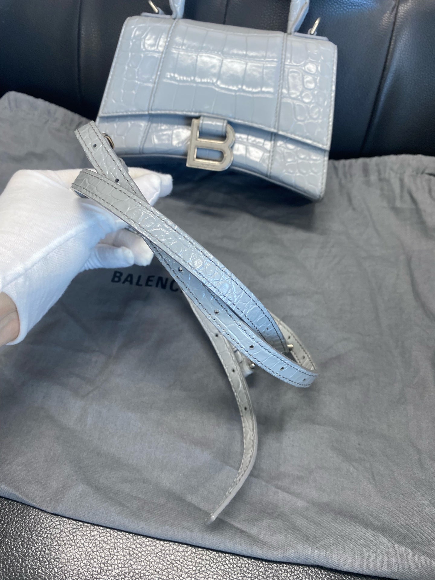 Balenciaga 592833-1LR6Y-4721