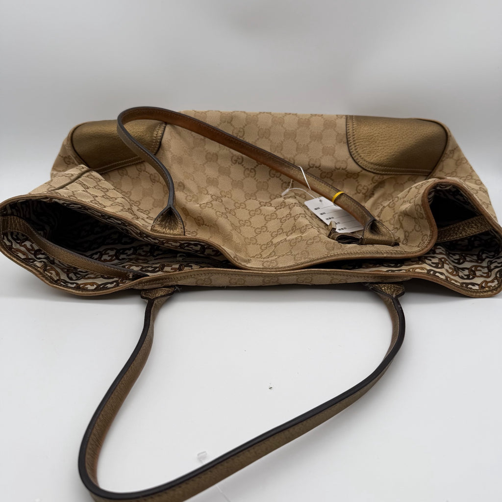 Gucci Canvas