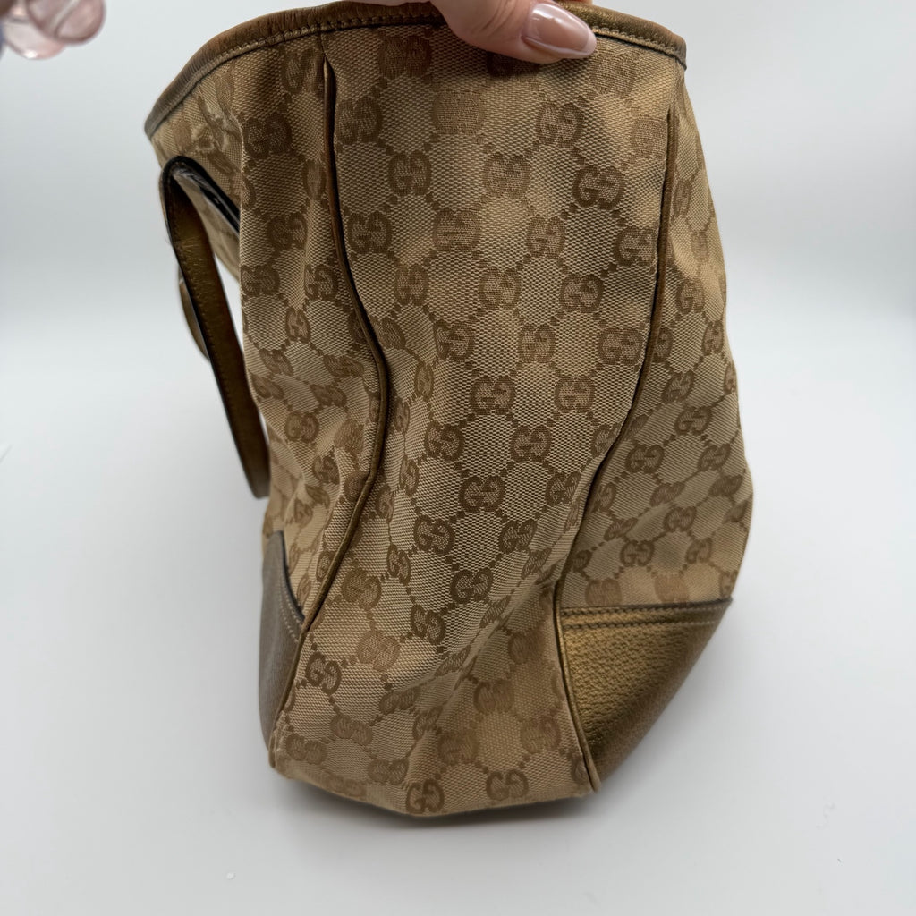 Gucci Canvas