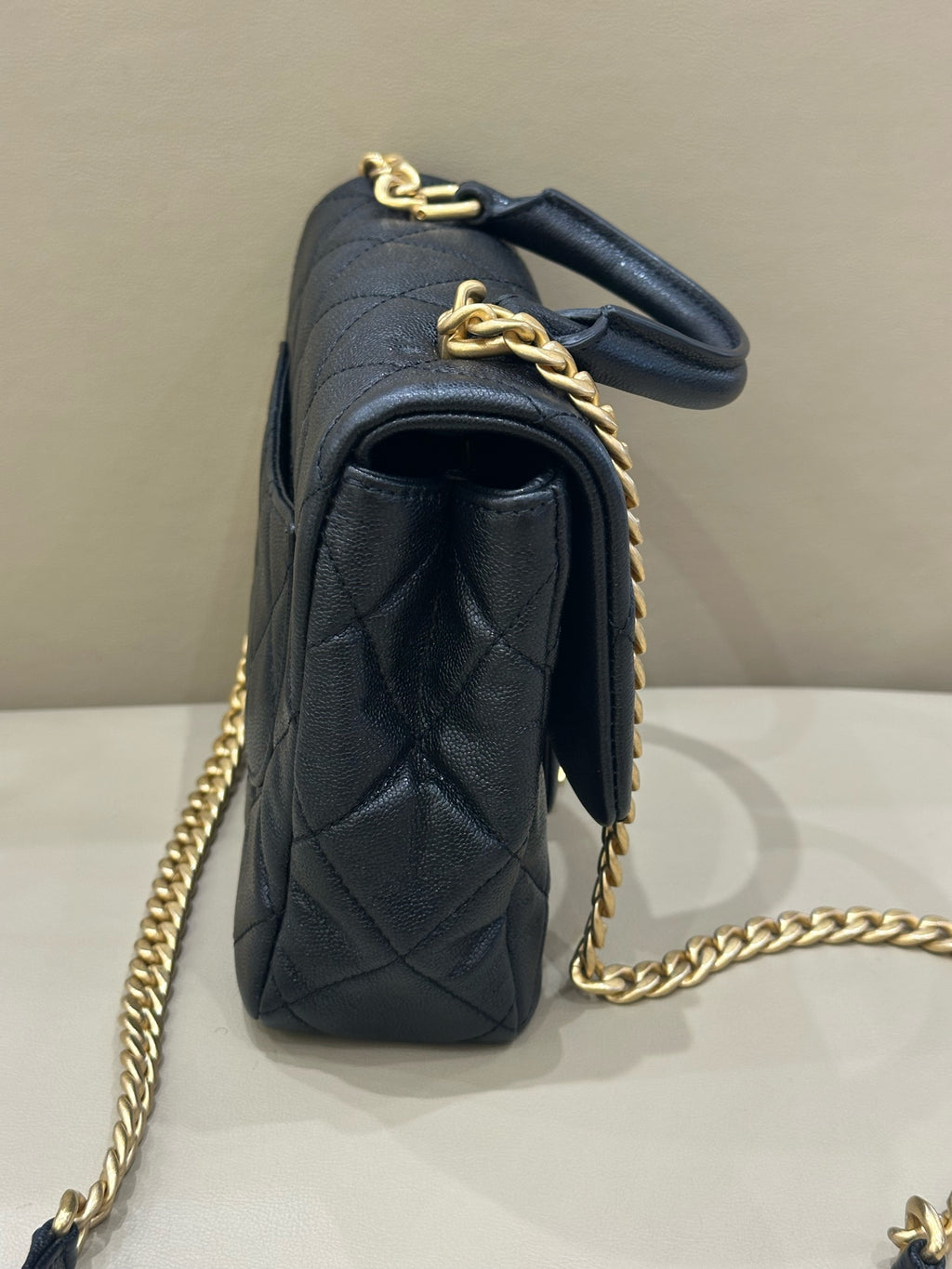 Chanel Small crossbody shoulder bag 19×7×16 AS3898-B10376-94305