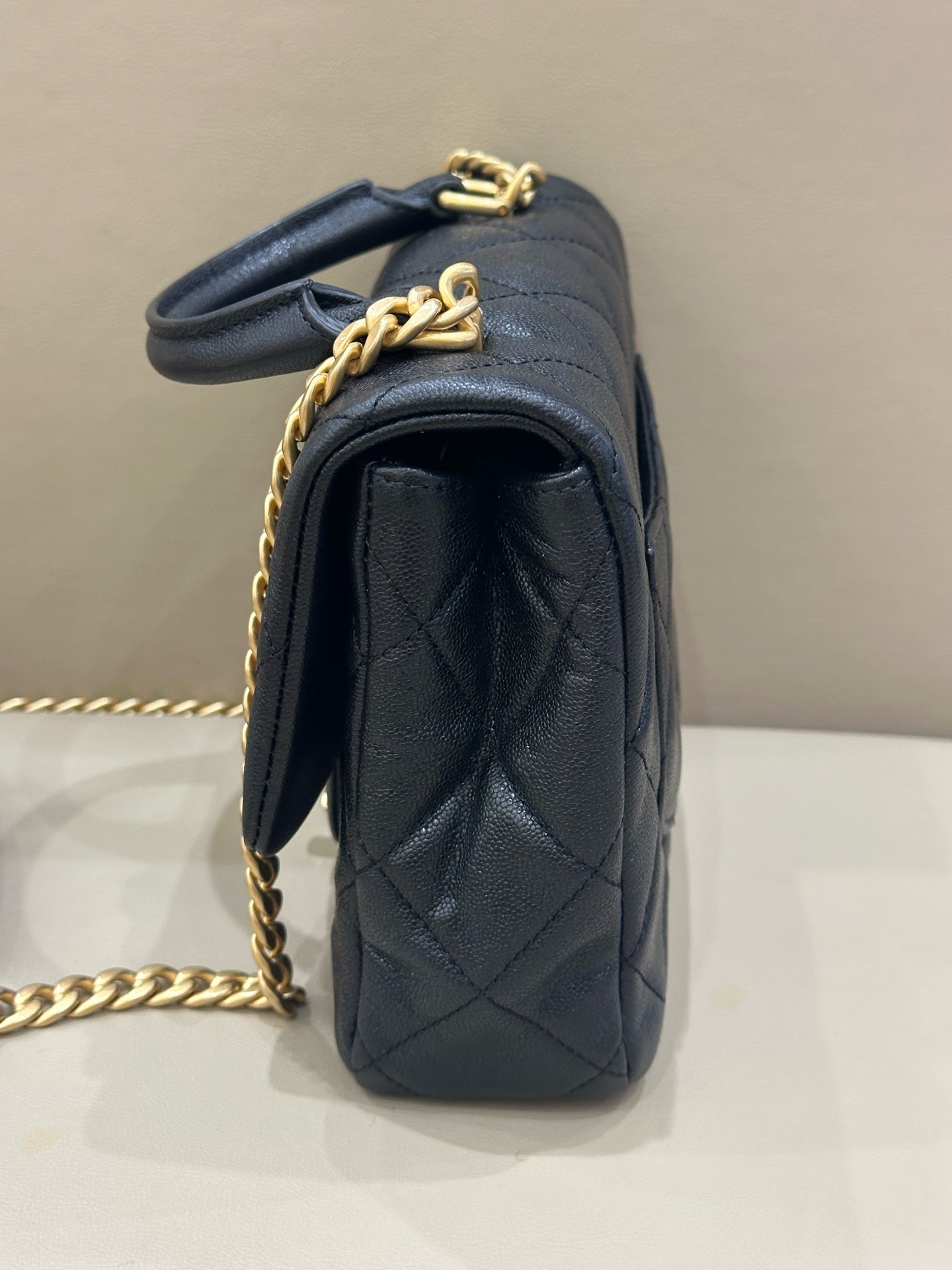 Chanel Small crossbody shoulder bag 19×7×16 AS3898-B10376-94305