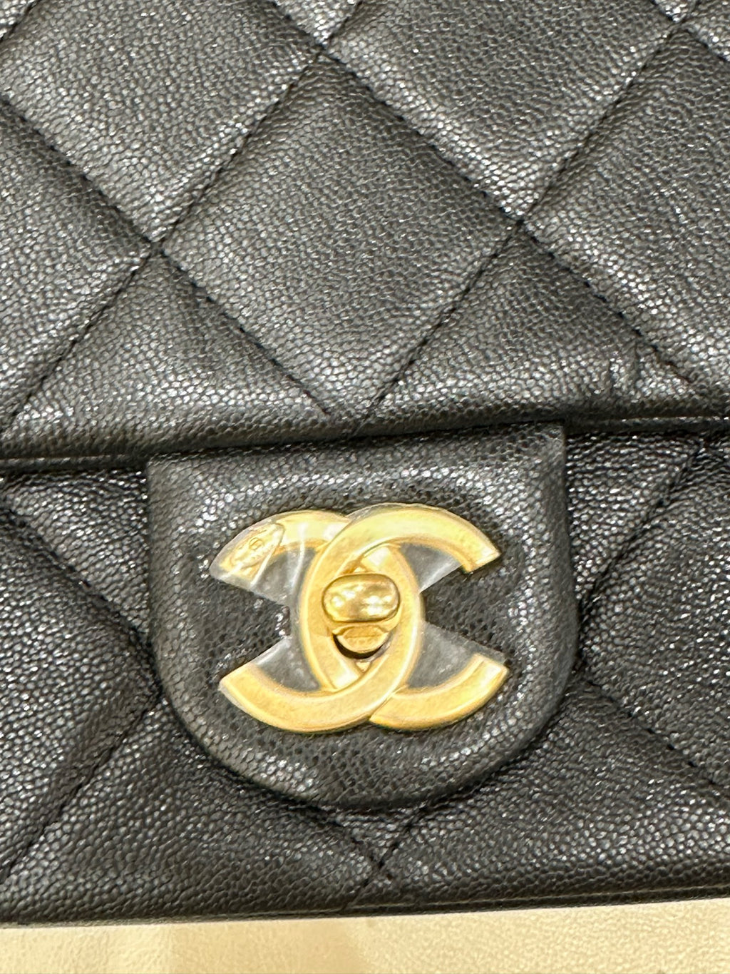 Chanel Small crossbody shoulder bag 19×7×16 AS3898-B10376-94305