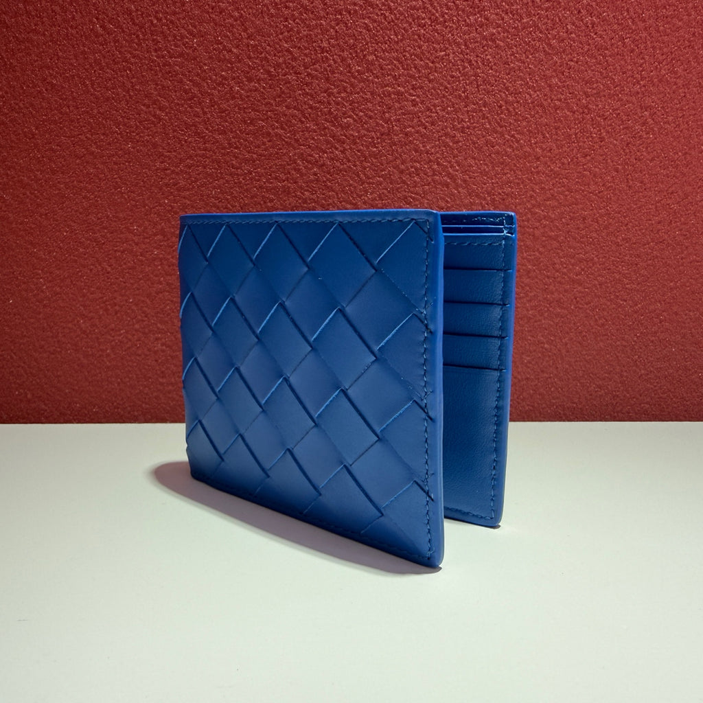 Bottega Veneta Intrecciato Blue Clutch Height: 9.5 cm, Width: 11 cm, Depth: 1 cm 605721VCPQ64219