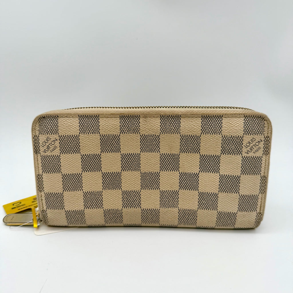 Louis Vuitton Canvas White