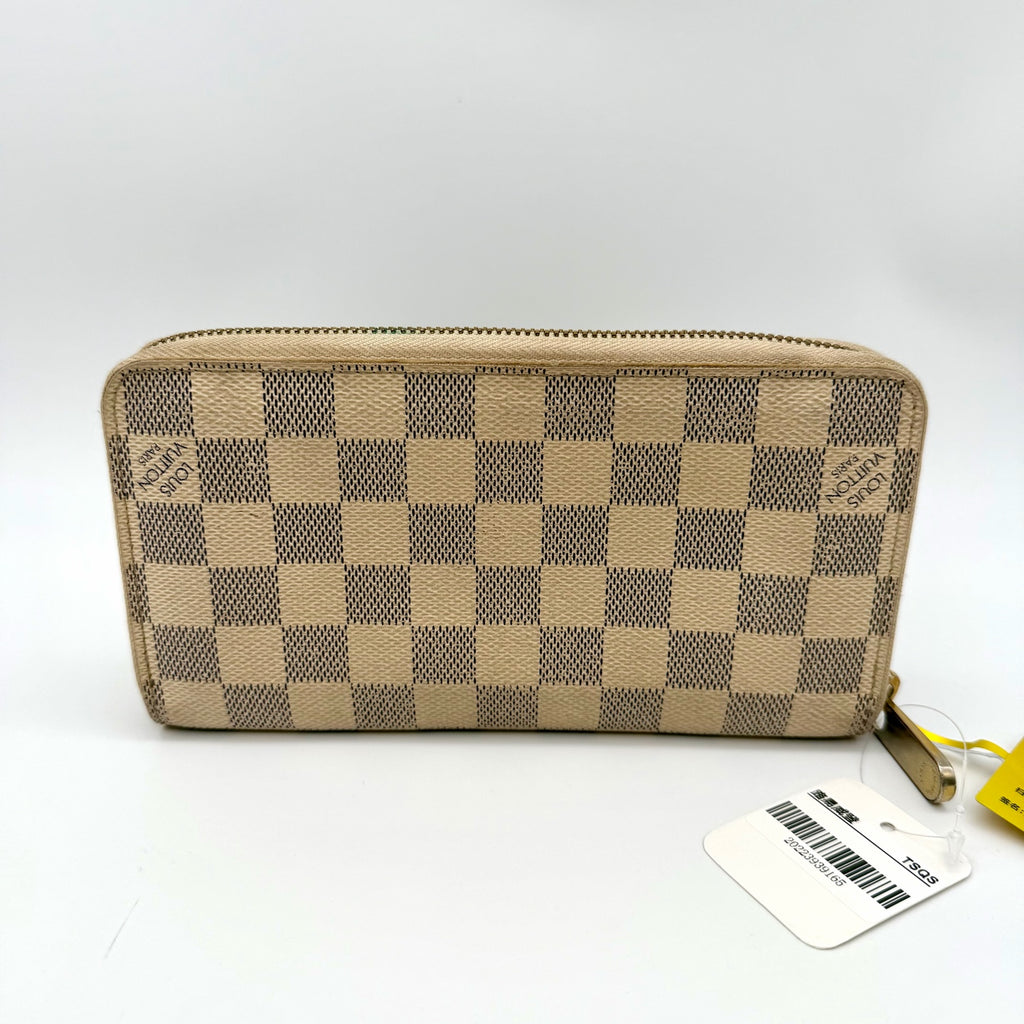 Louis Vuitton Canvas White