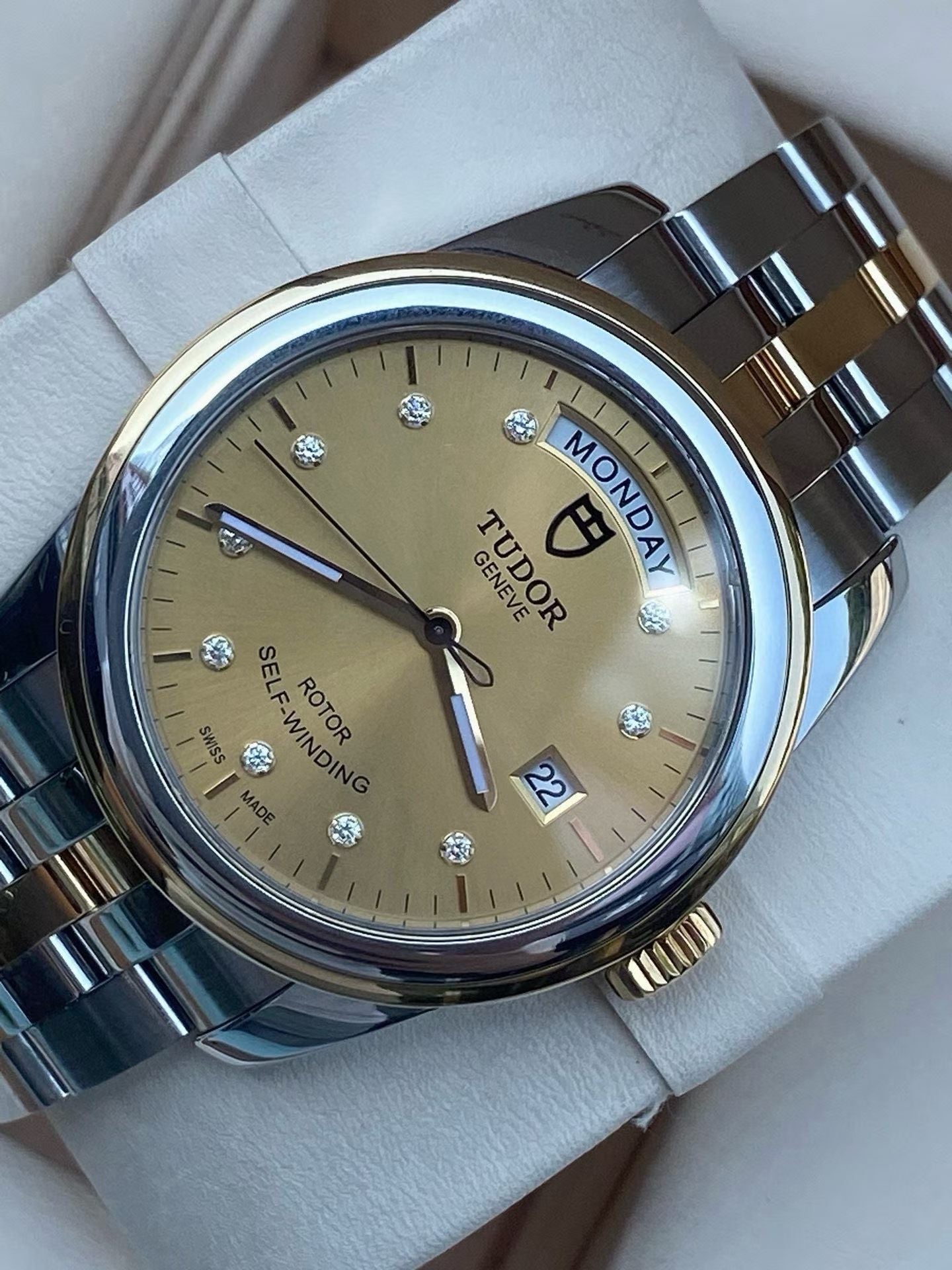 Tudor Gold Automatic (self-winding) watch