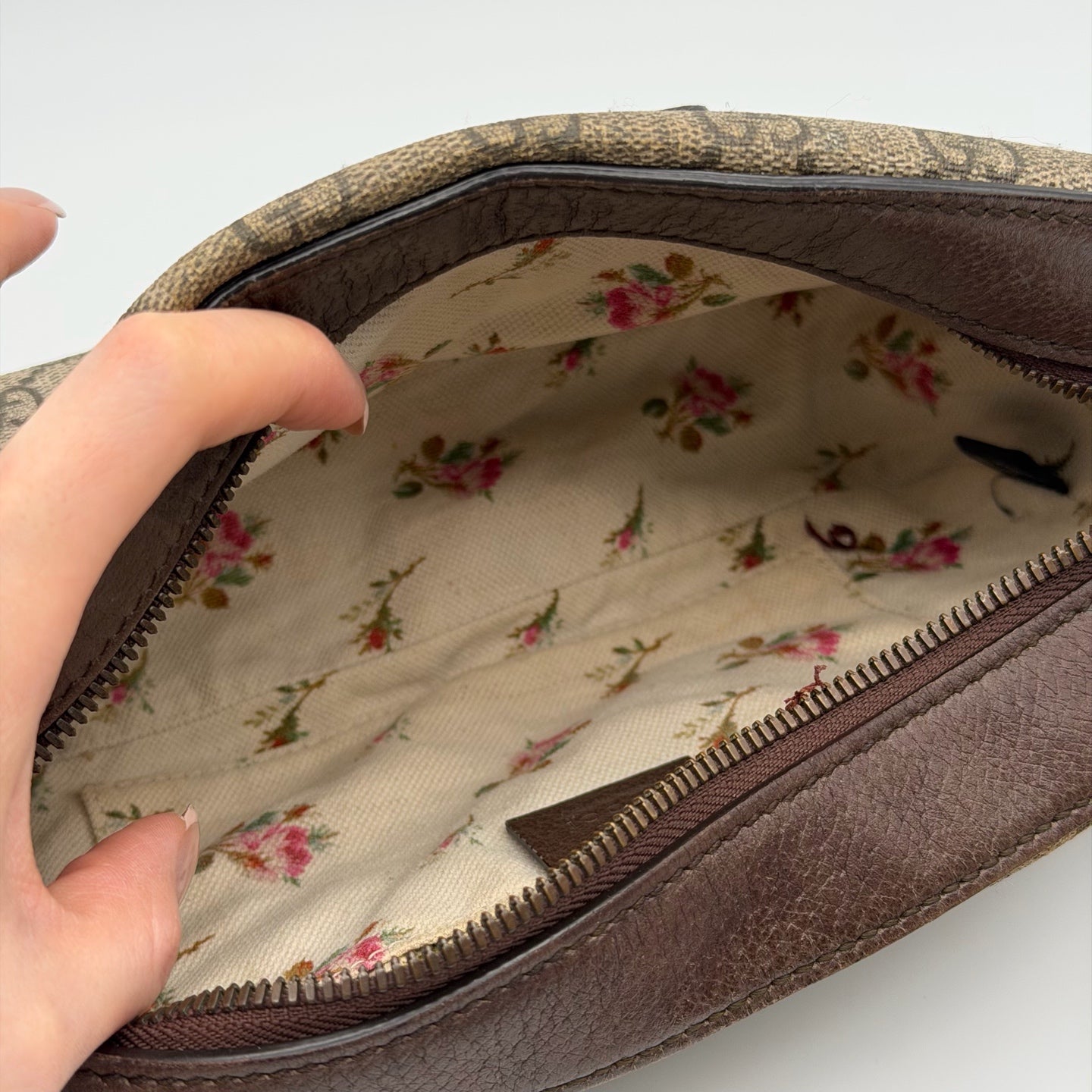 Gucci Messenger Bag