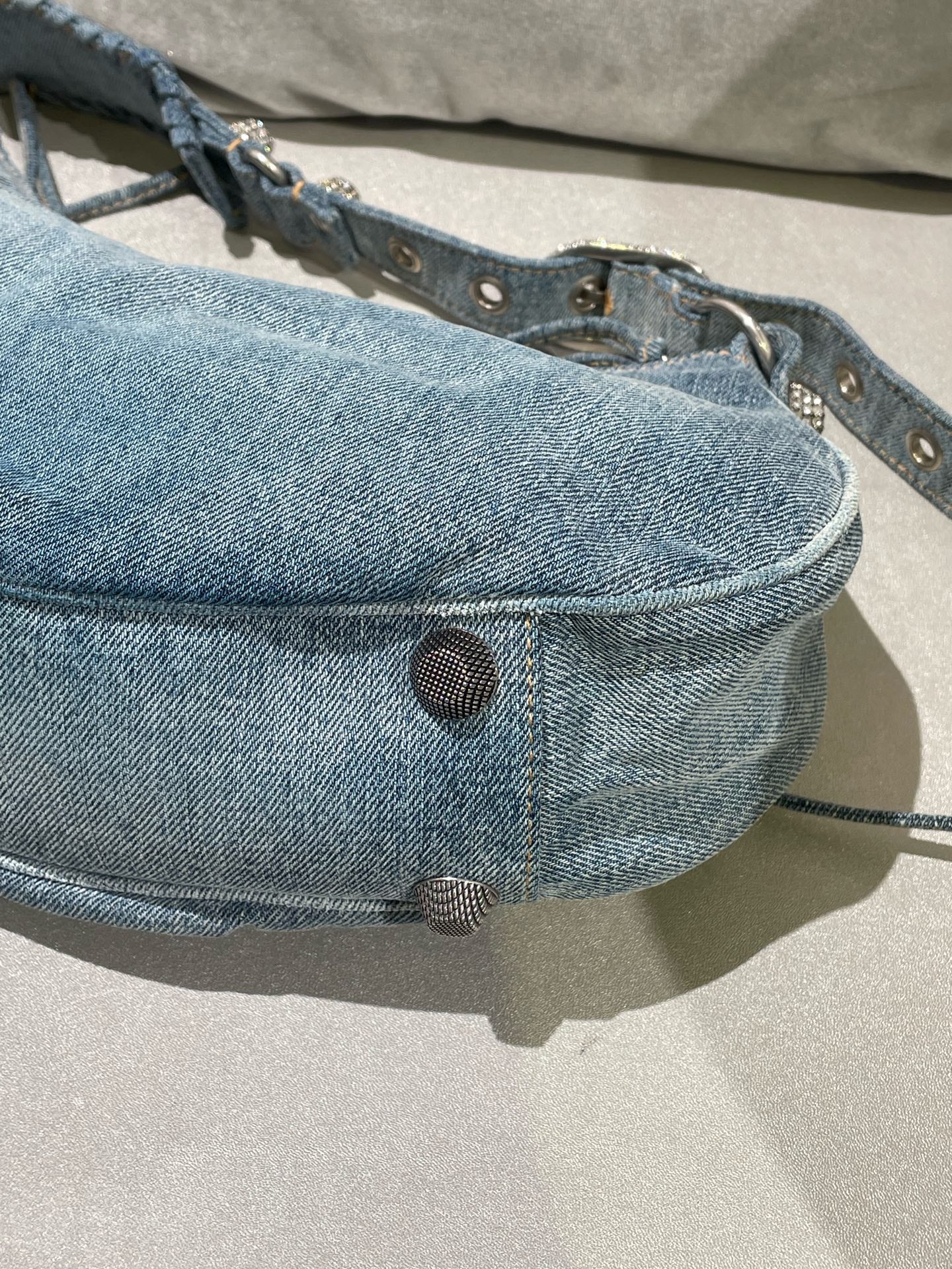 Balenciaga LE CAGOLE Blue 6713072109U4715