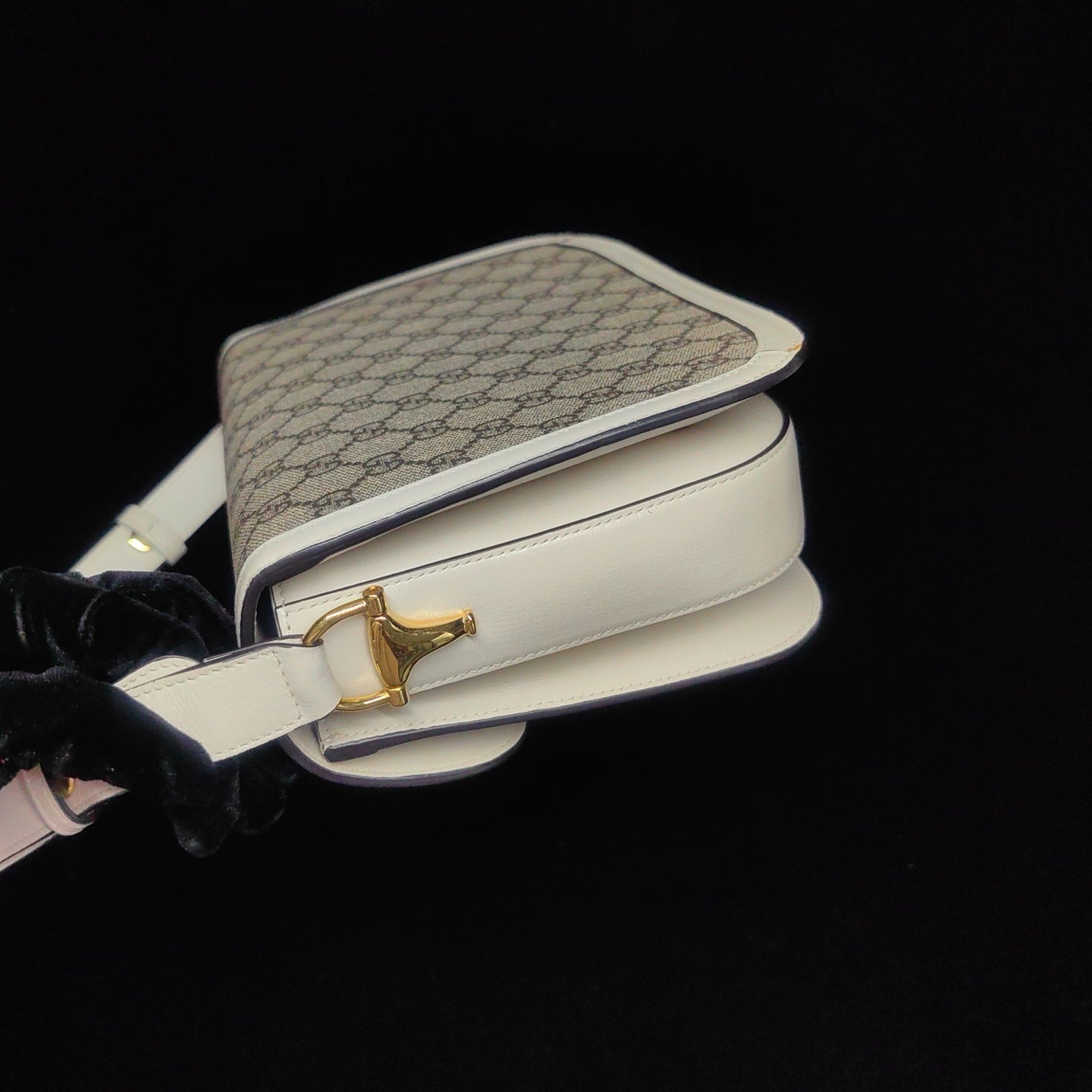 Gucci White Shoulder Bag