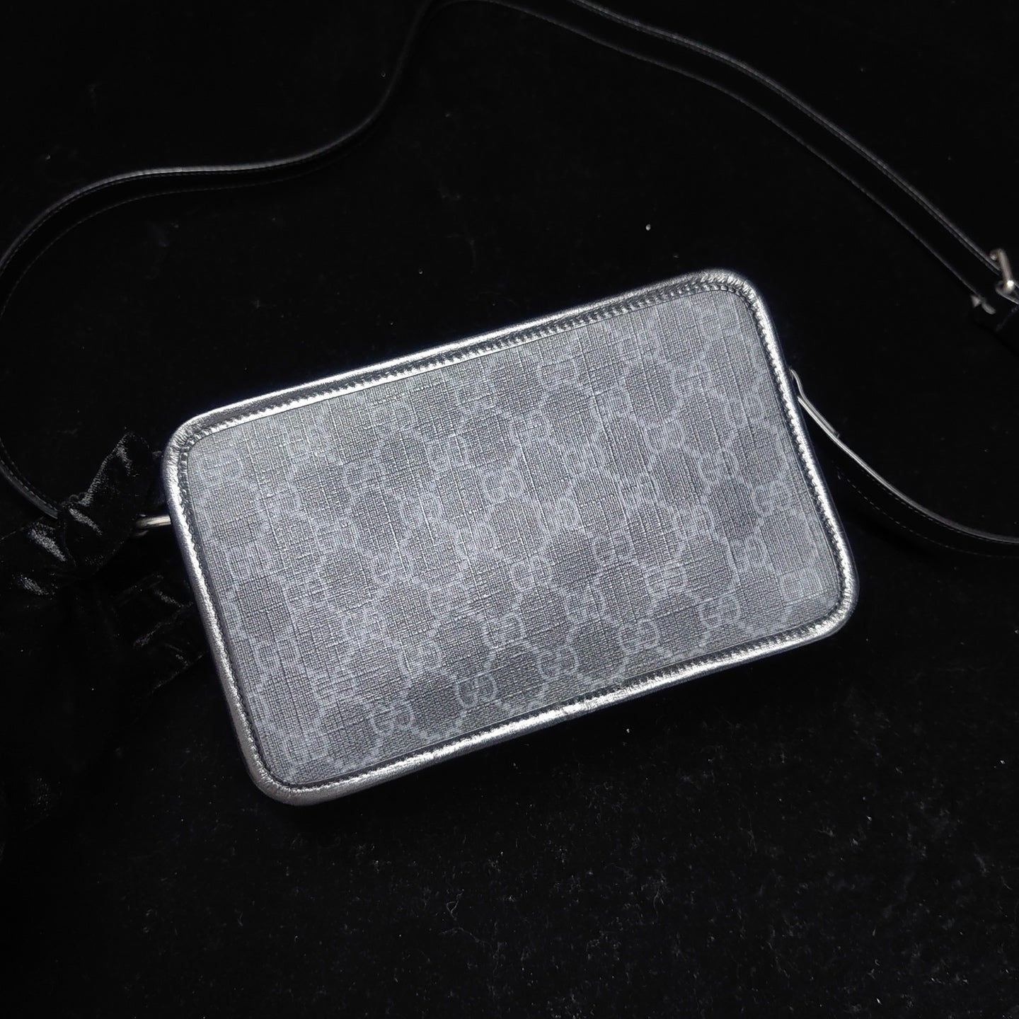 Gucci Shoulder Bag