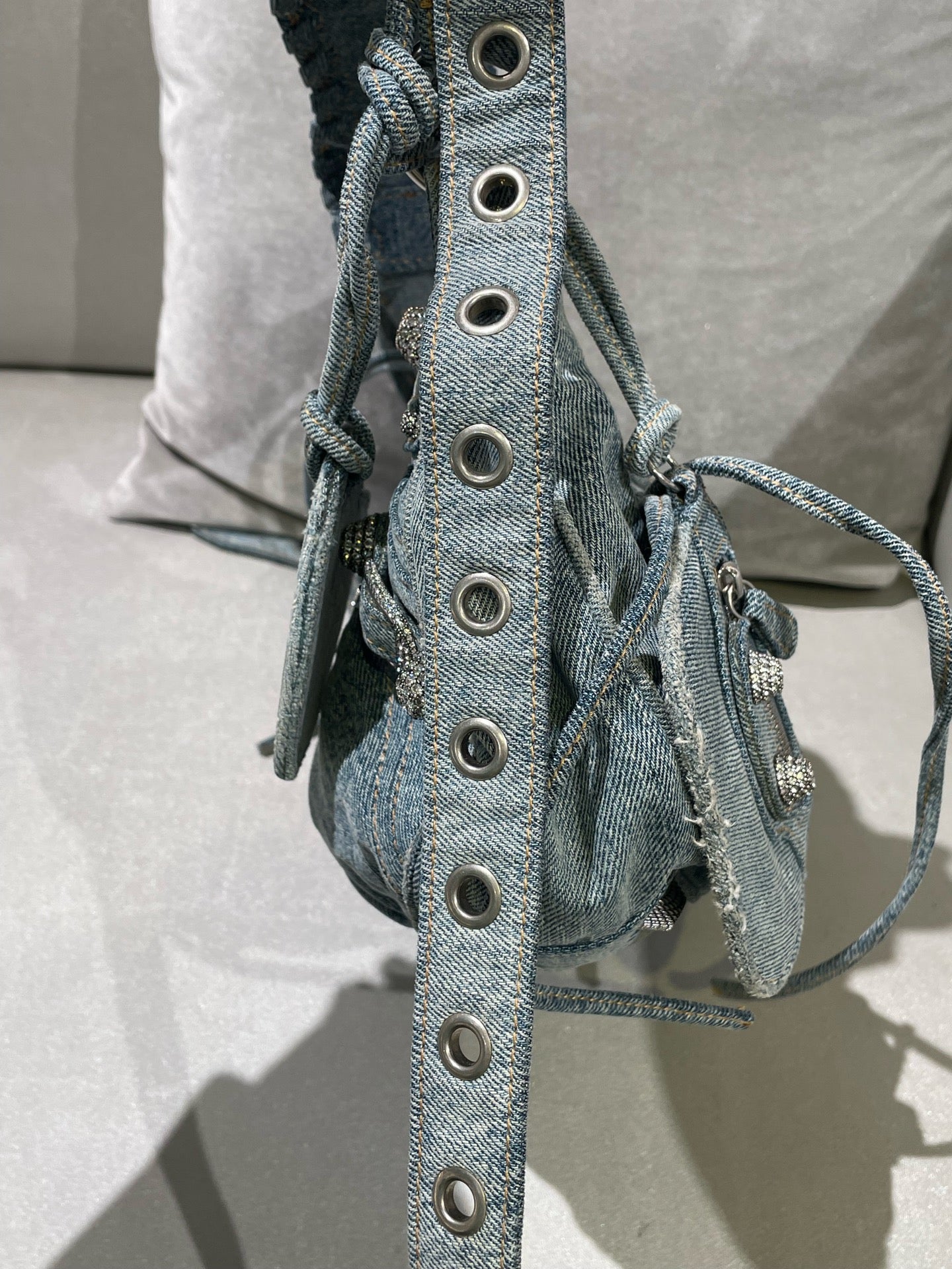 Balenciaga LE CAGOLE Blue 6713072109U4715